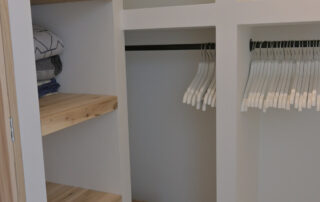 Vakantiehuis Villa Valbonne - 3 slaapkamers met Van der Valk boxspring bedden en inloopkast